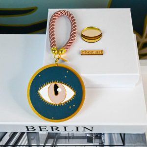 Eyes talk lucky charm 2